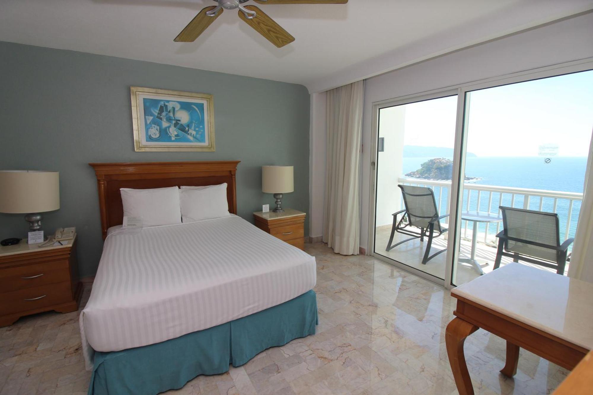 Queen Room with Sea View