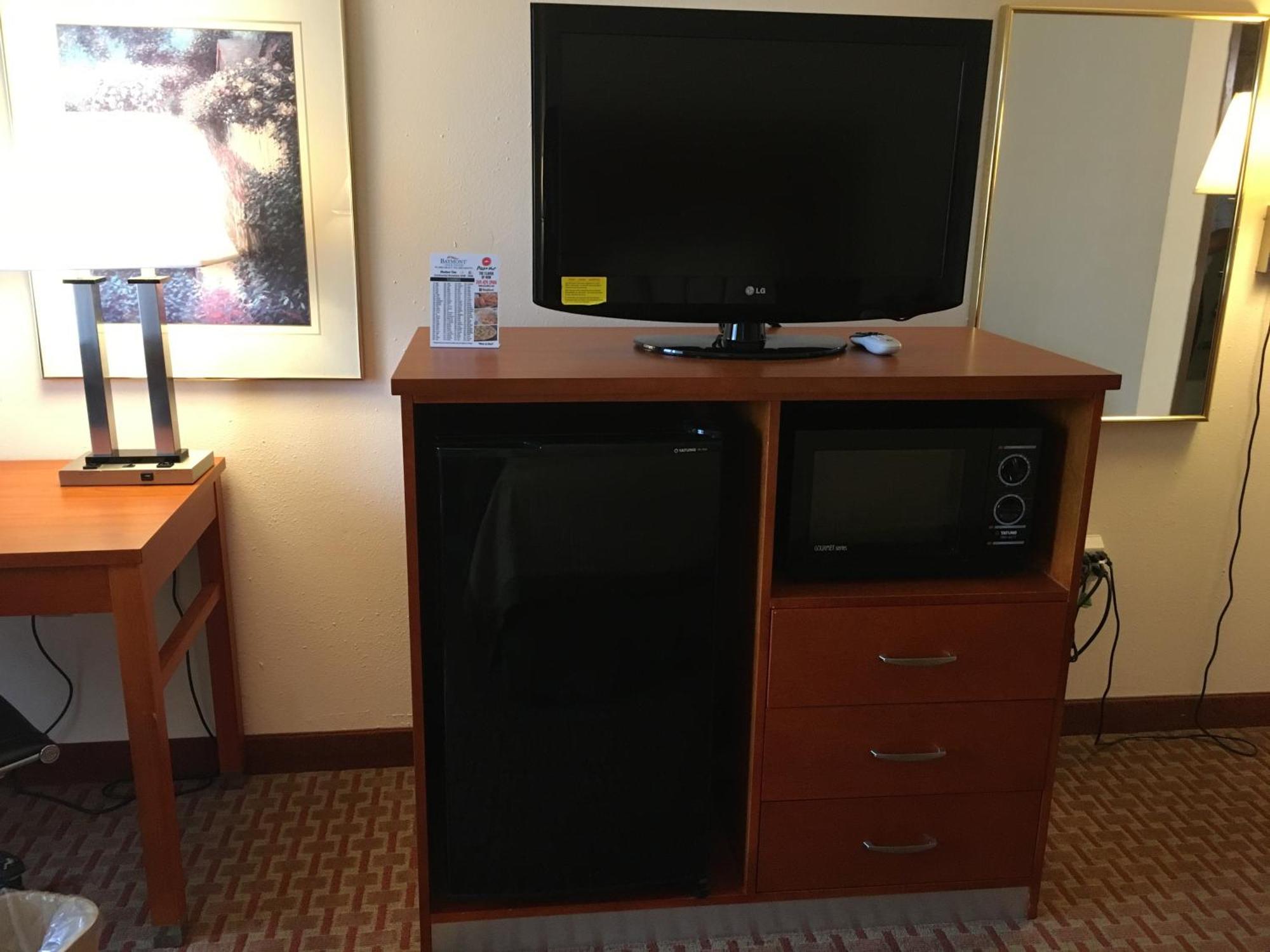 Deluxe King Suite