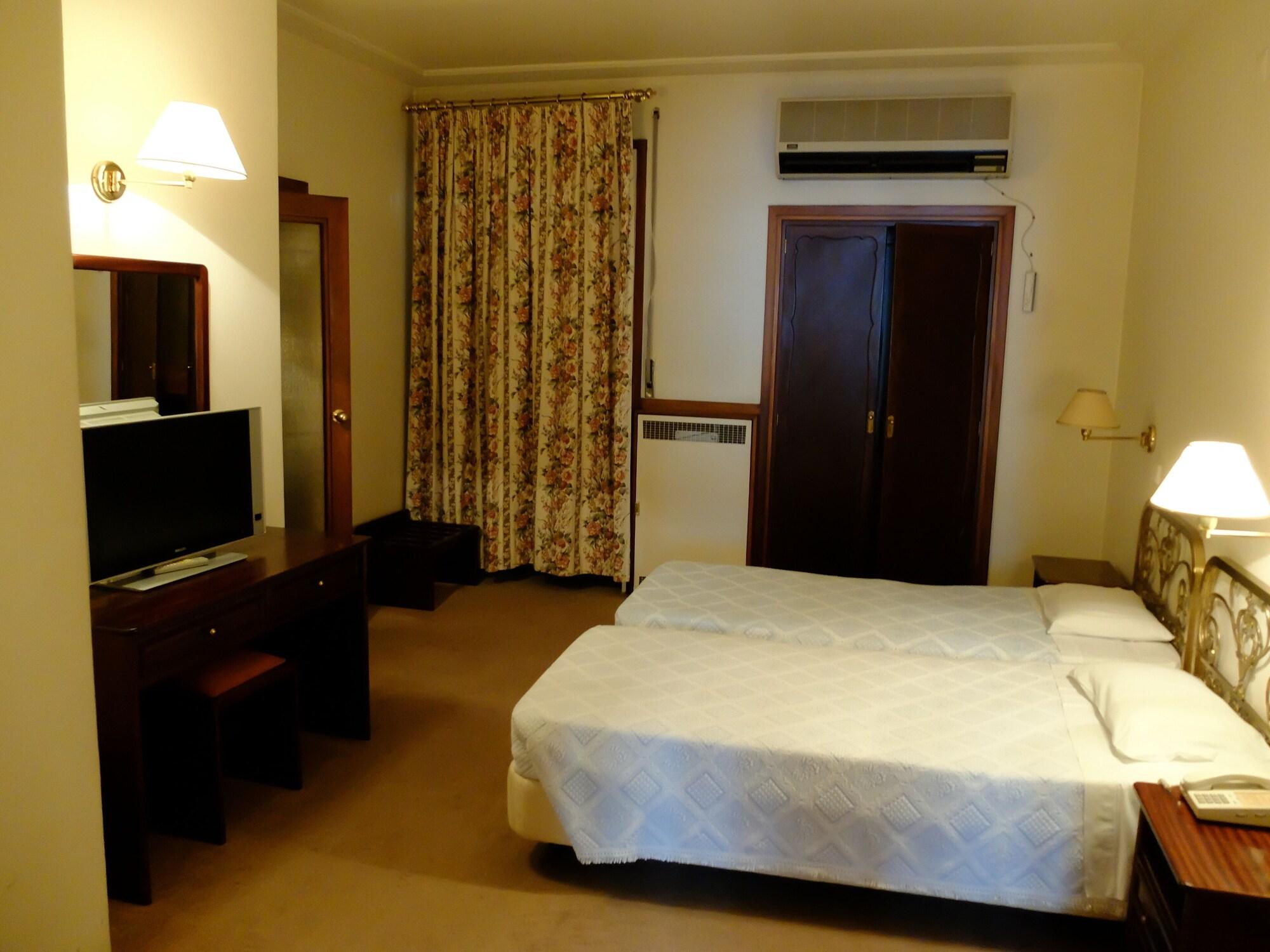 Double or Twin Room,1010595586:JPEG
