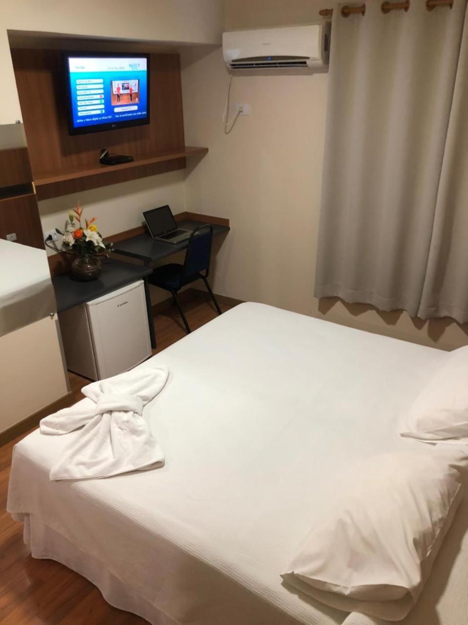 Quarto com Cama King-size