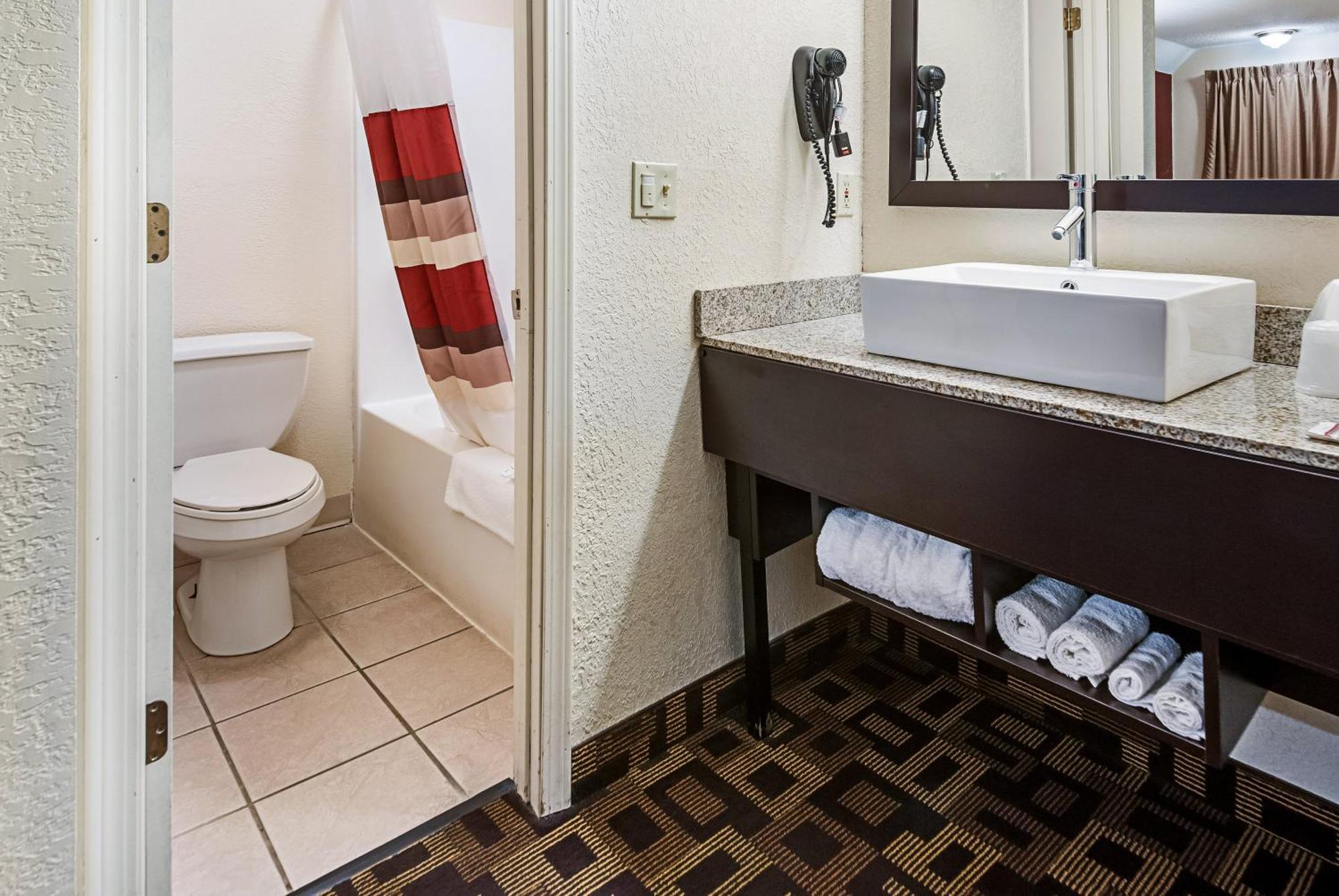 Deluxe Room with Two Double Beds Non-Smoking