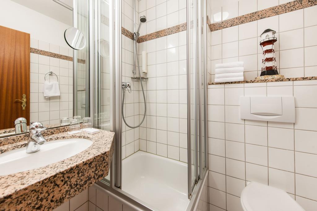 Classic Double Room residential example,1498516375:JPEG