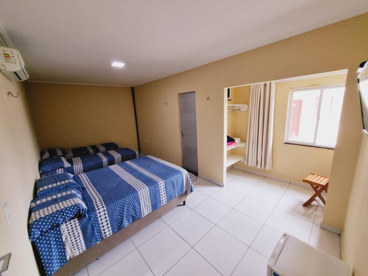 Quarto Grande com Cama de Casal ou 2 de Solteiro