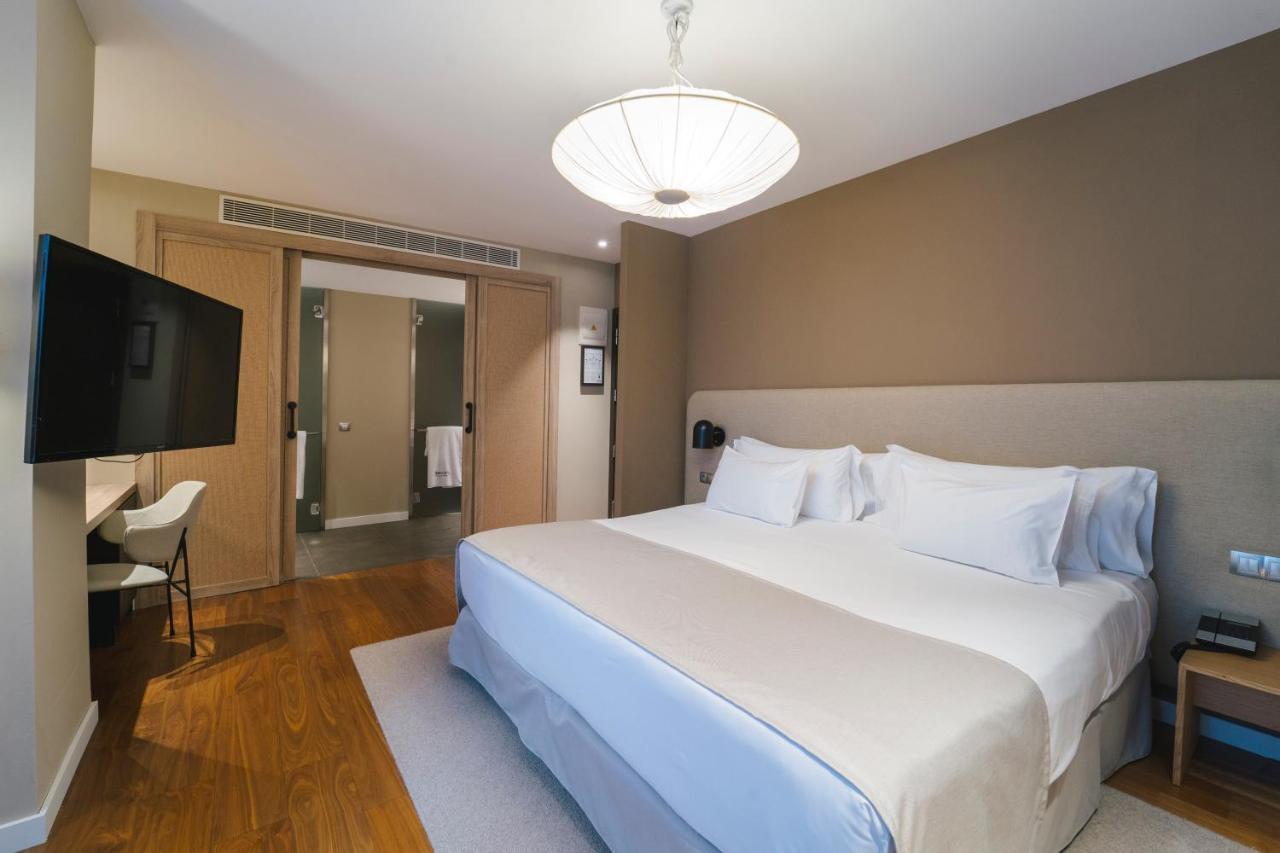 Superior Double or Twin Room,1237538155:JPEG