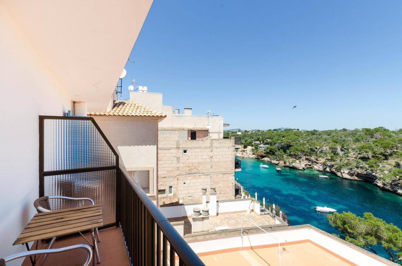 Doppelzimmer mit Balkon und Meerblick
