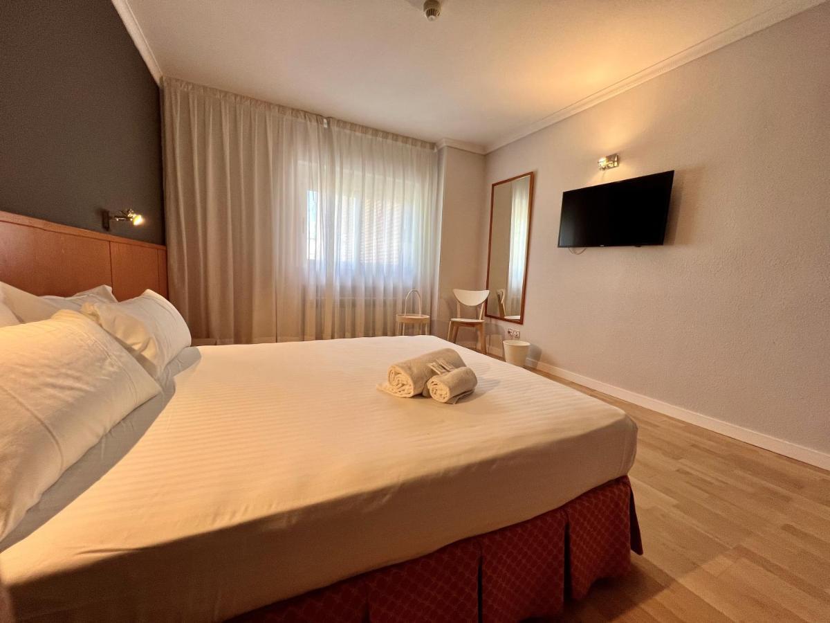 Quarto Duplo (1 Cama de Casal)