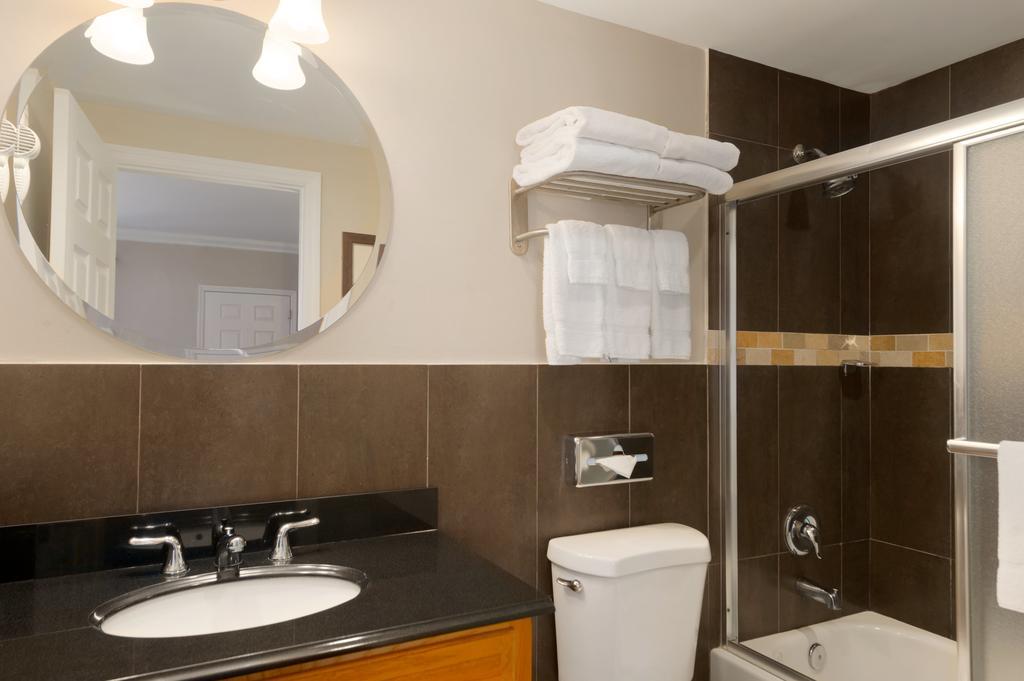 Chambre Double avec 2 Lits Doubles - Non-Fumeurs