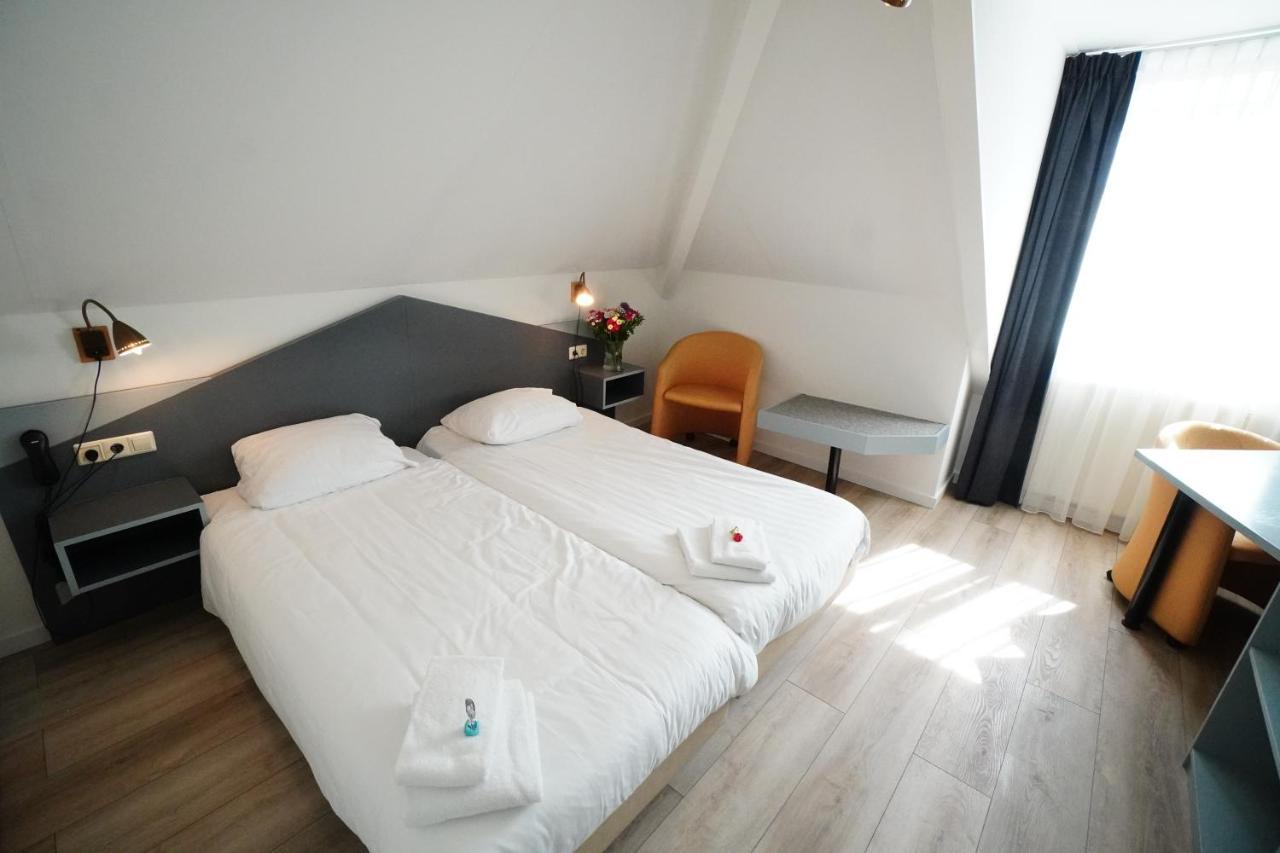 Standard Twin Room,1244721682:JPEG