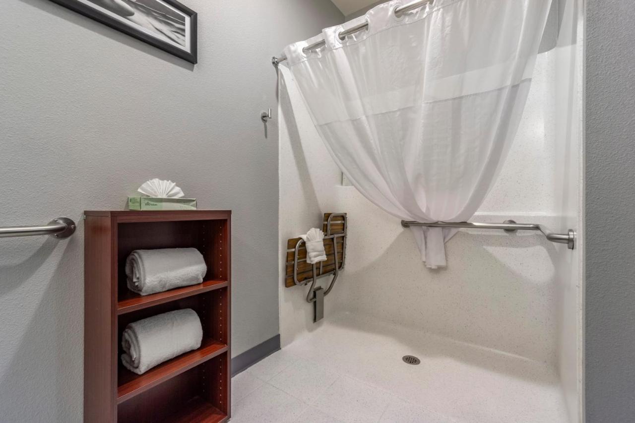 King Room - Disability Access,1708103861:JPEG