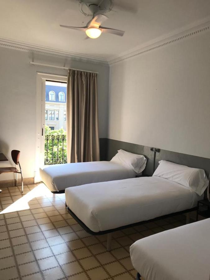 Budget Driepersoonskamer met Gedeelde Badkamer