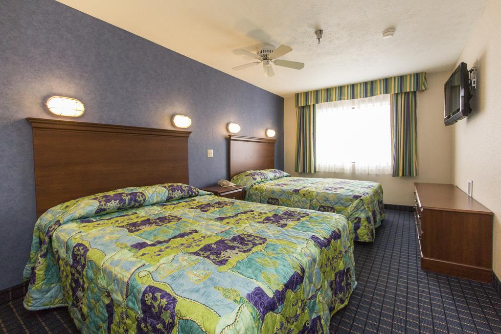 Queen Suite with Lake View - Special Offer
