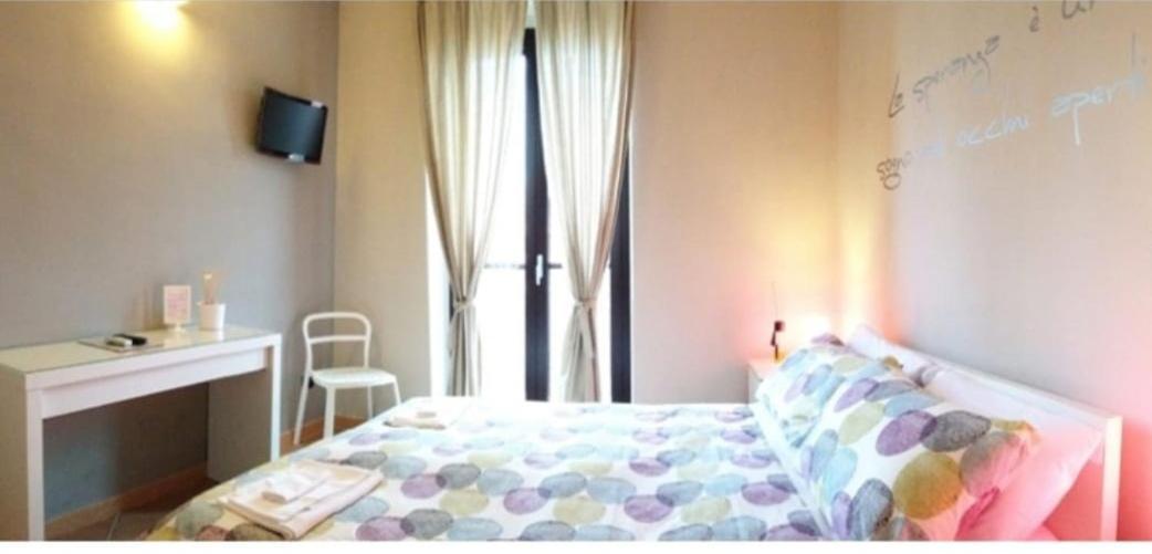 Small Double Room,1248847684:JPEG