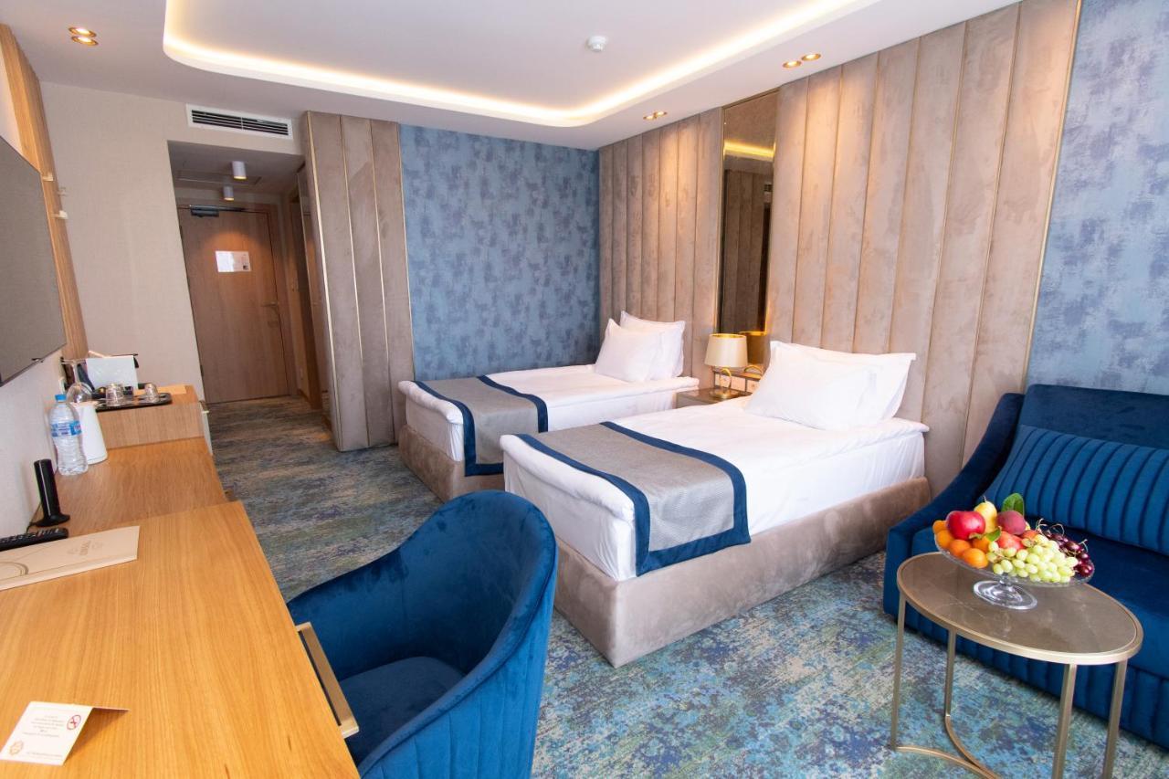 Deluxe Double or Twin Room with Sea View - Free Beach Access