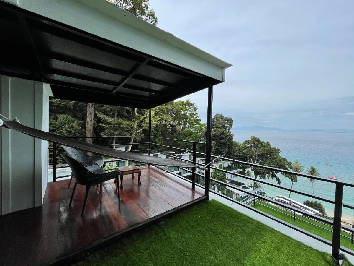 DOUBLE SHARING SUITE CLASSIC PACKAGE with All Meals, Beverages + Return Boat Transfers