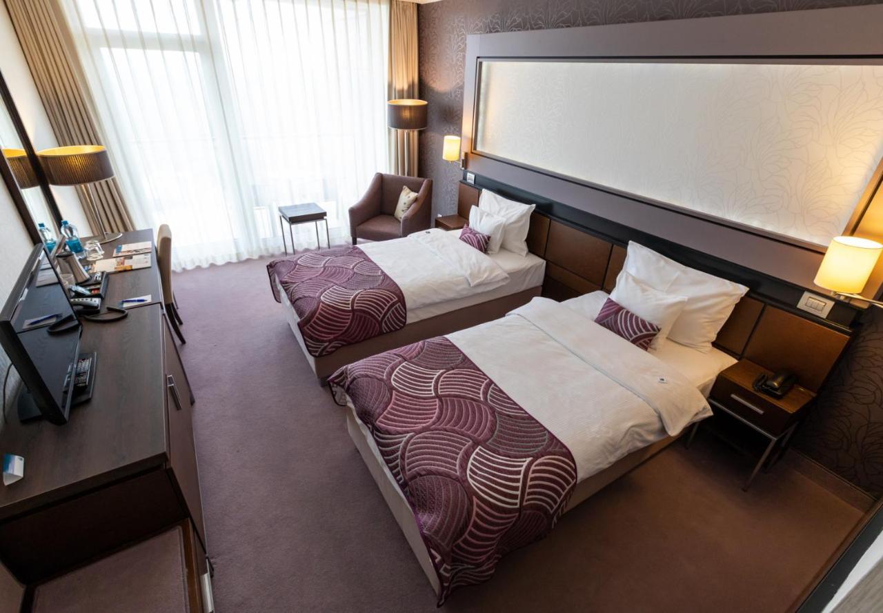Double or Twin Room,1433567011:JPEG