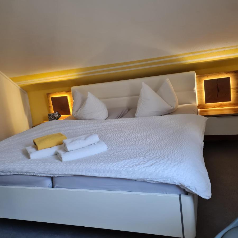 Double Room,1260354832:JPEG