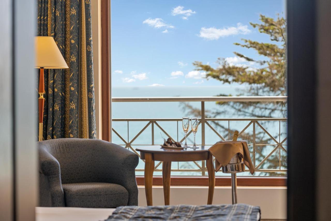 Camera Familiare con Vista Mare