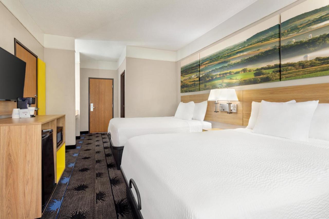 Suite with Two Queen Beds - Non-Smoking