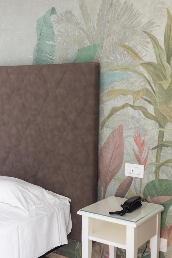 Deluxe Panorama Room with Balcony and Sea View