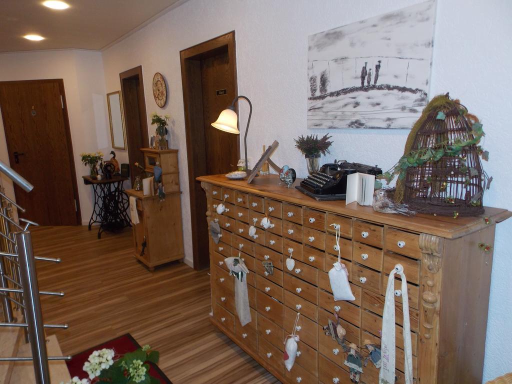 Einzelzimmer mit Balkon