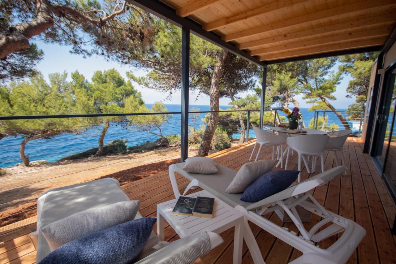 Camping-Villa direkt am Meer