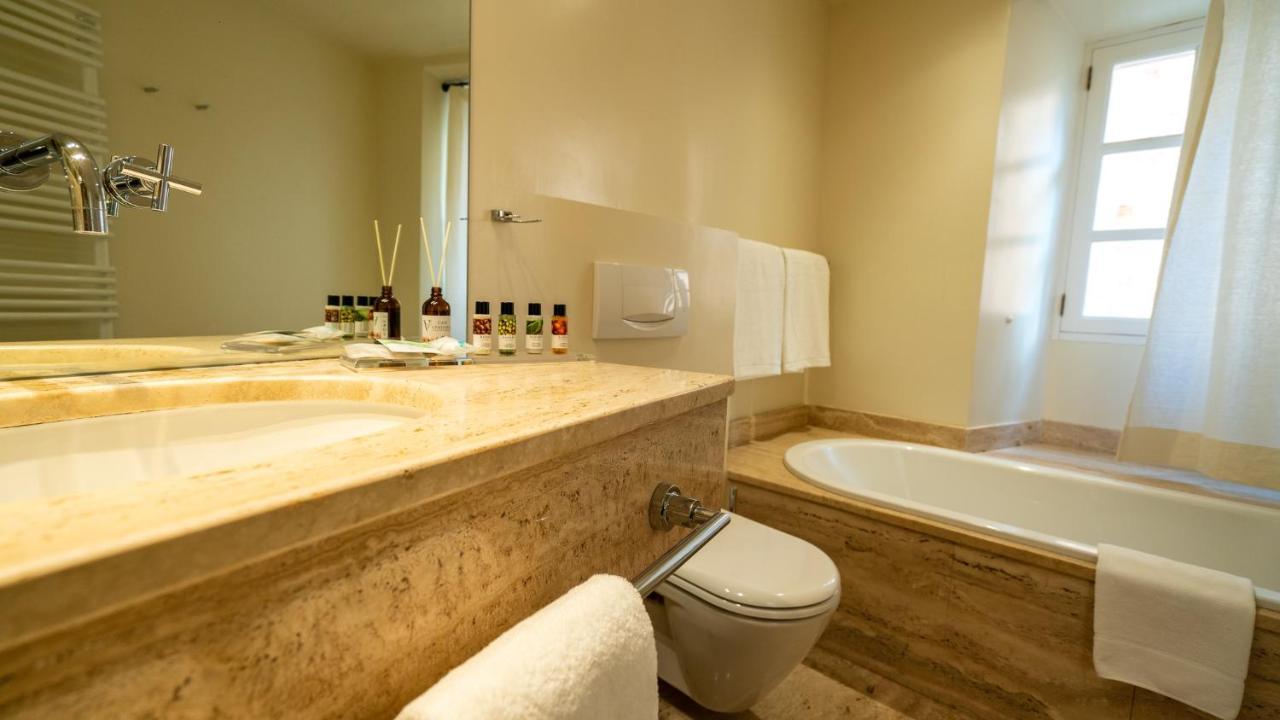 Double Room,1268705659:JPEG