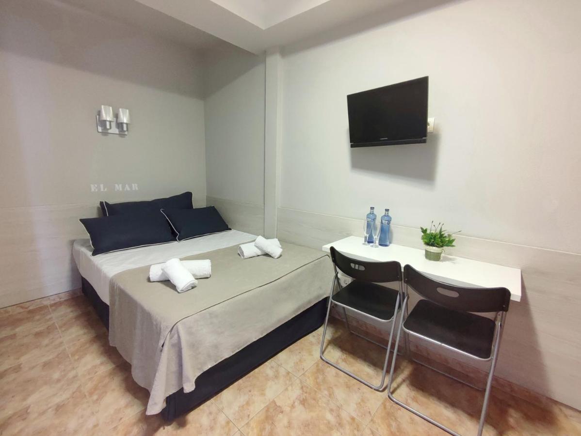 Doppelzimmer mit Meerblick (2 Erwachsene + 1 Kind)