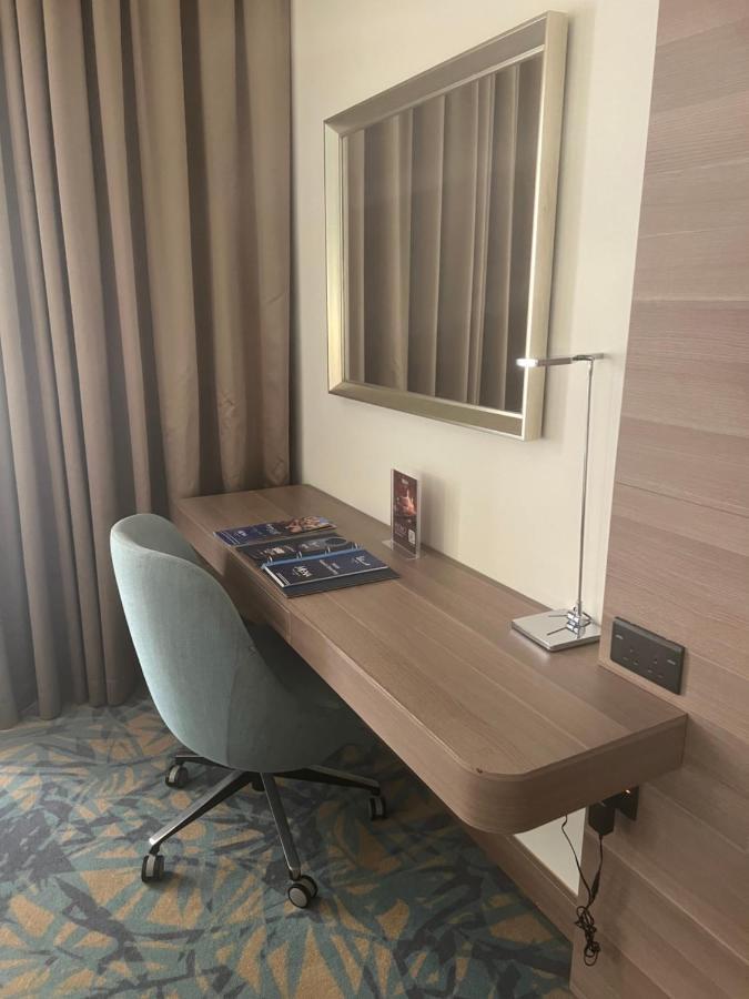 Deluxe Twin Smoking Room