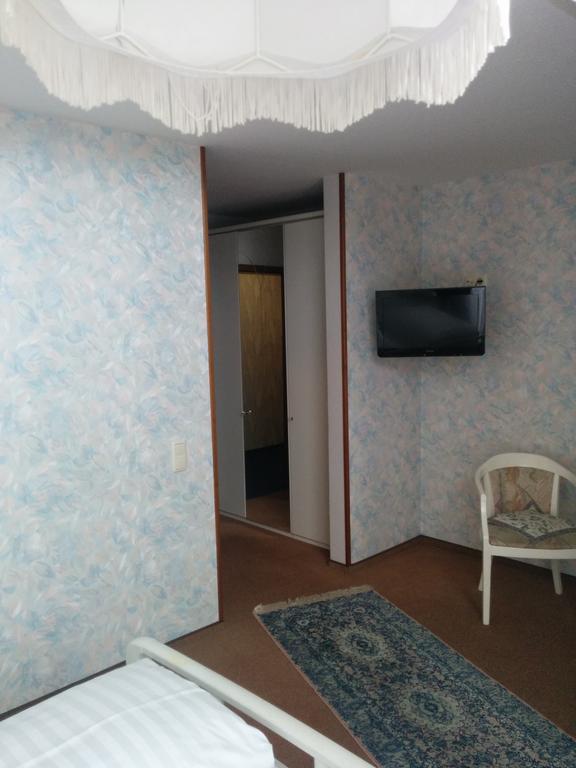 Doppel- oder Zweibettzimmer