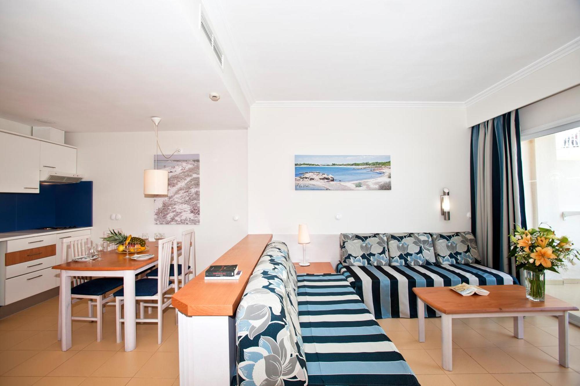 Apartamento de 1 dormitorio con balcón