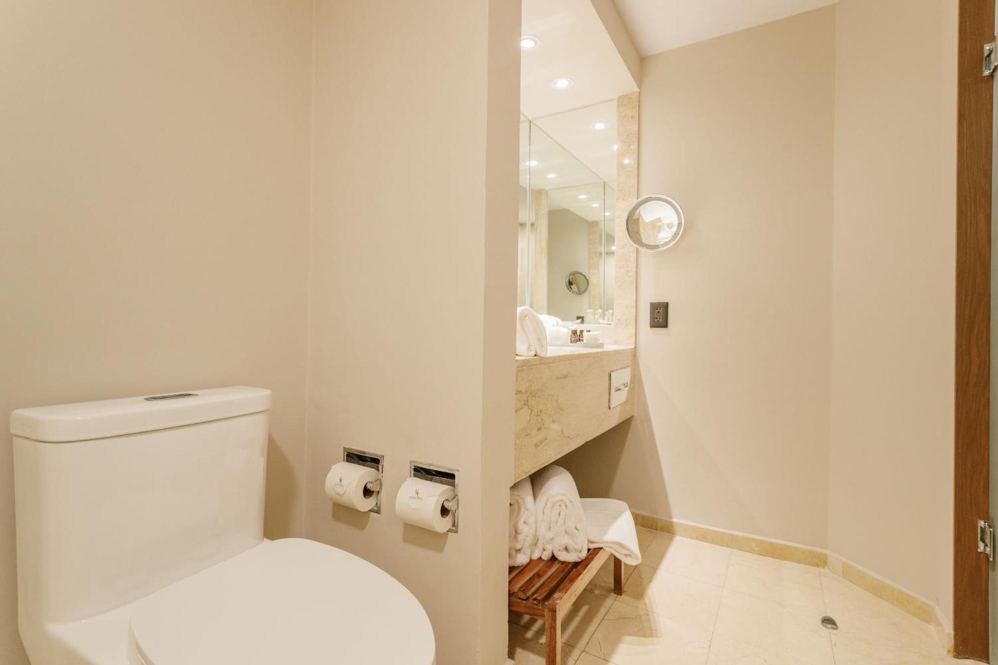 Superior Double Room,1273536631:JPEG