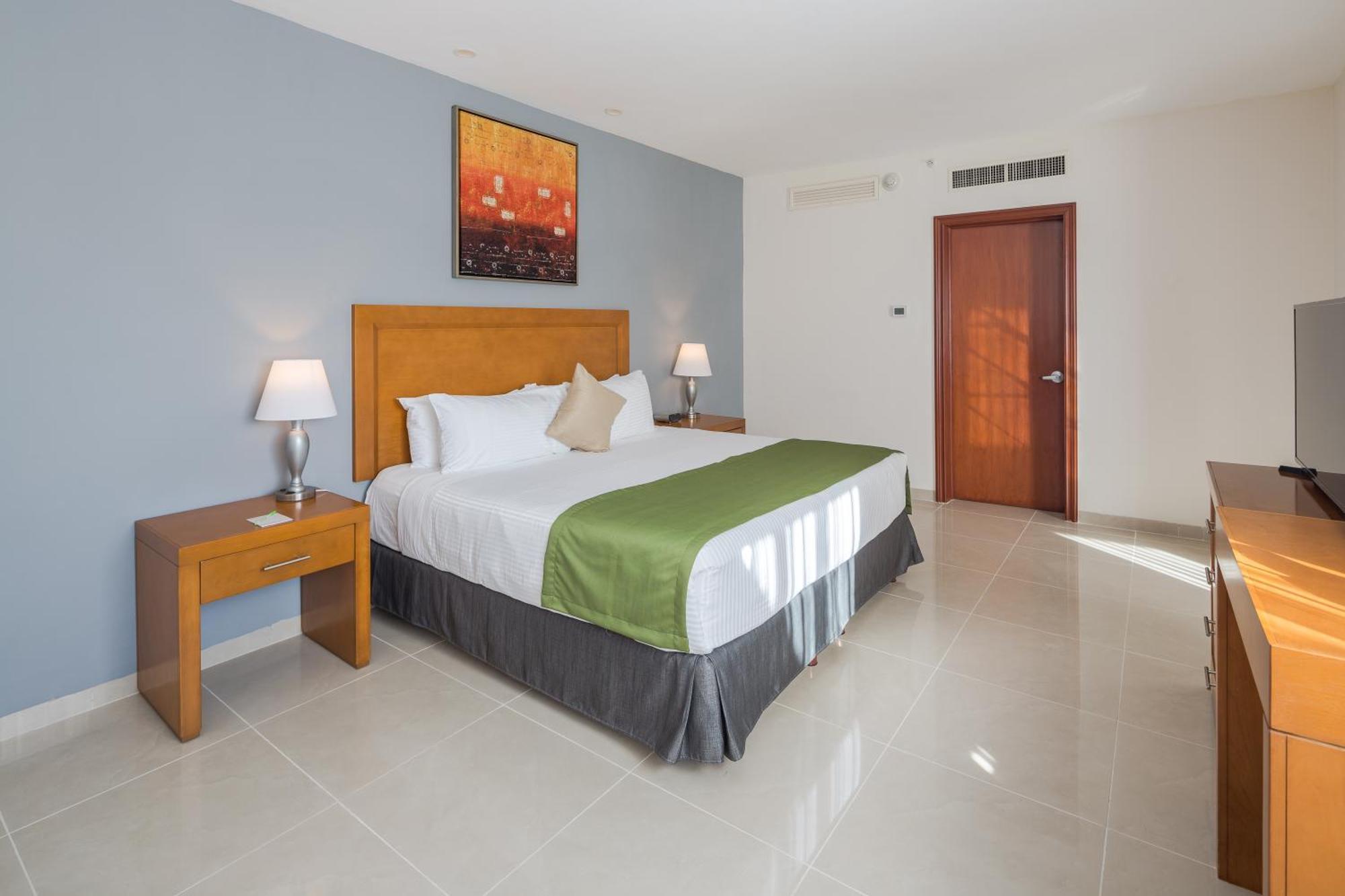 Suíte de 1 Quarto com Cama King-size - Não Fumantes