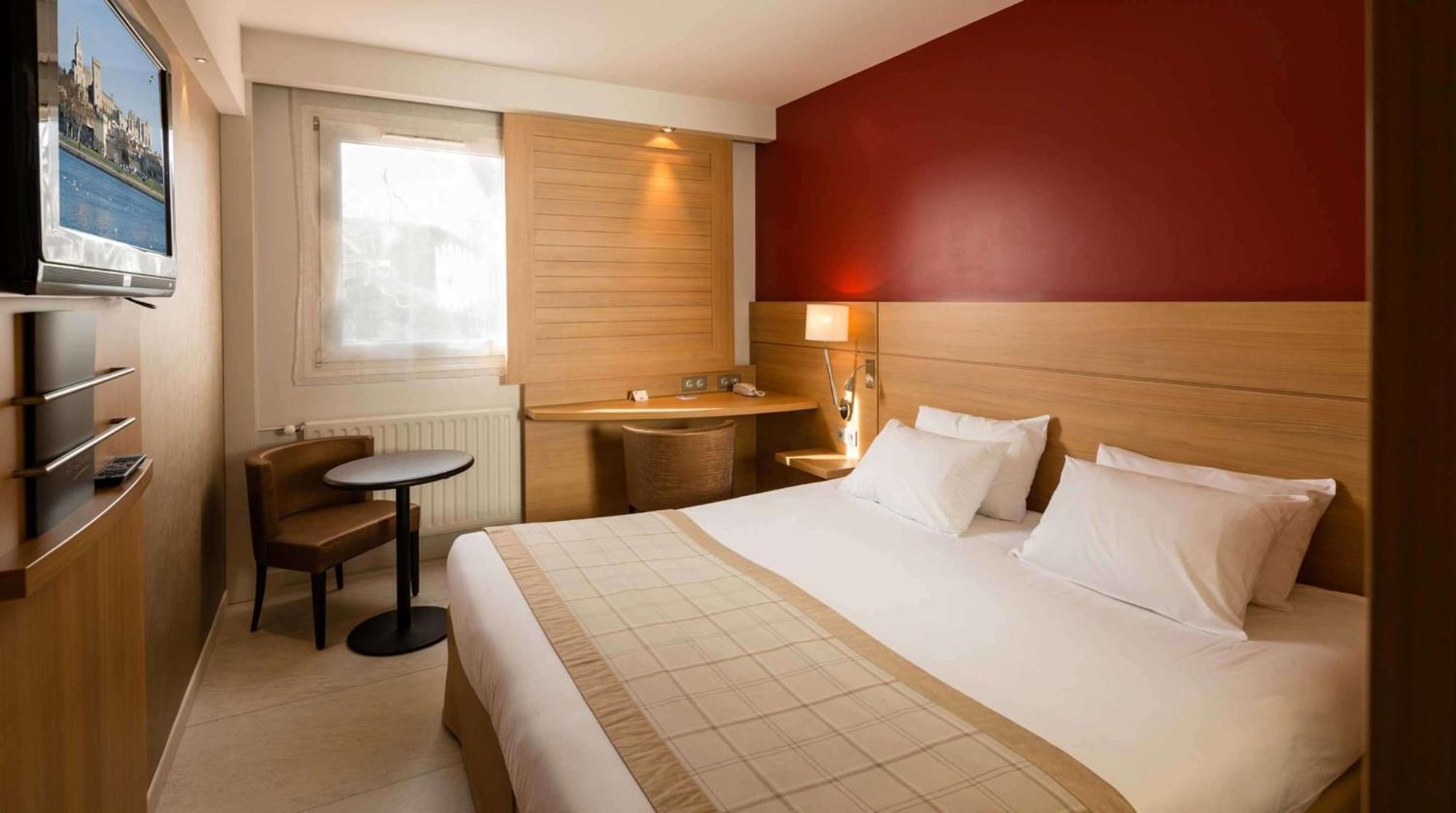 Chambre Lit King-Size Supérieure - Vue sur Jardin