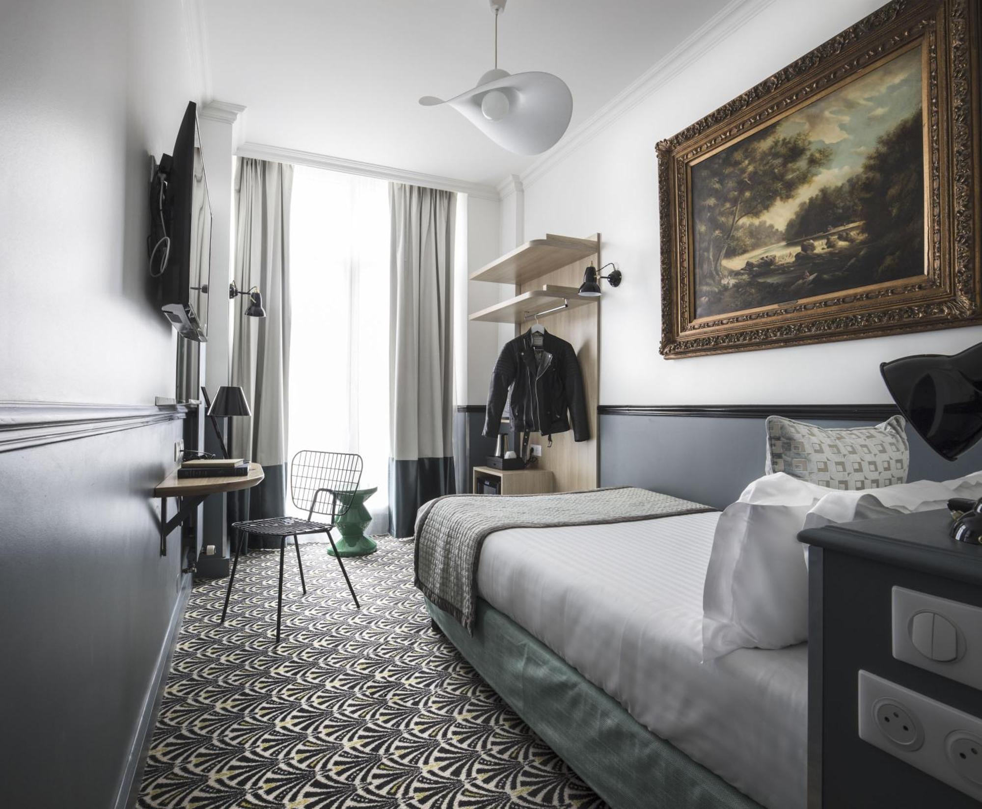 Single Room,403081716:JPEG