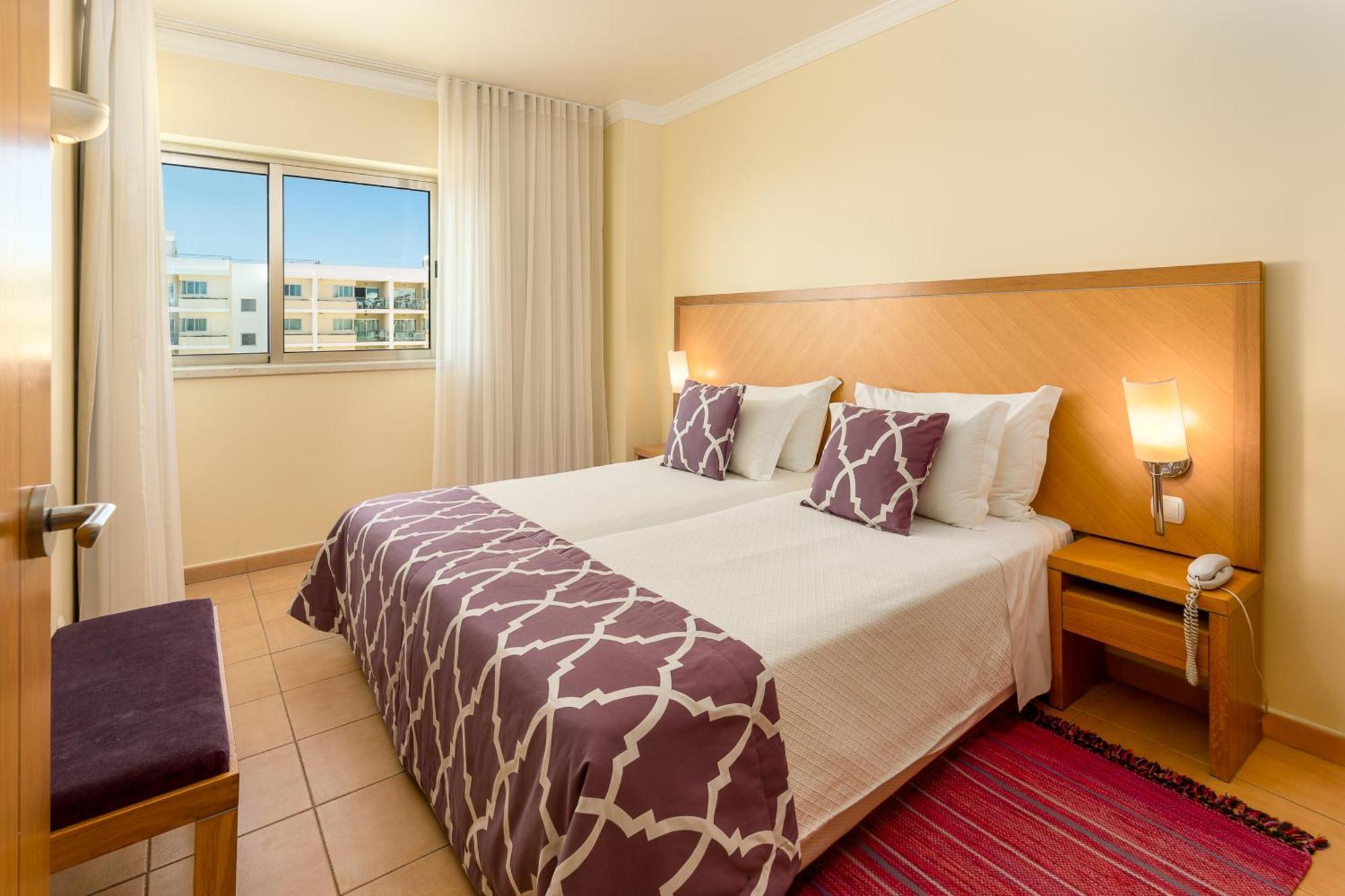 Two-Bedroom Apartment with Side Sea View,1274579185:JPEG