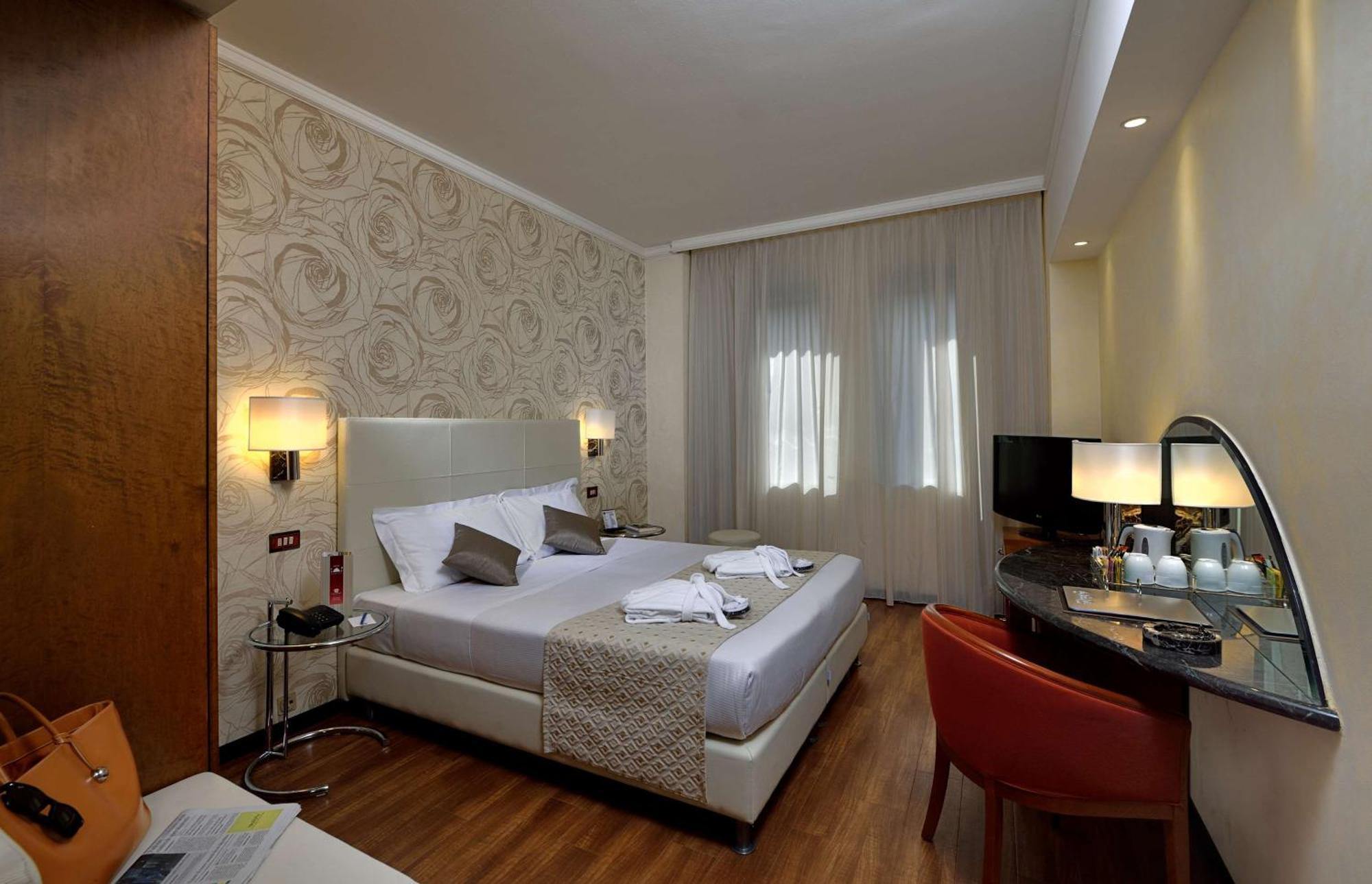 Comfort Queen Room,1380812615:JPEG