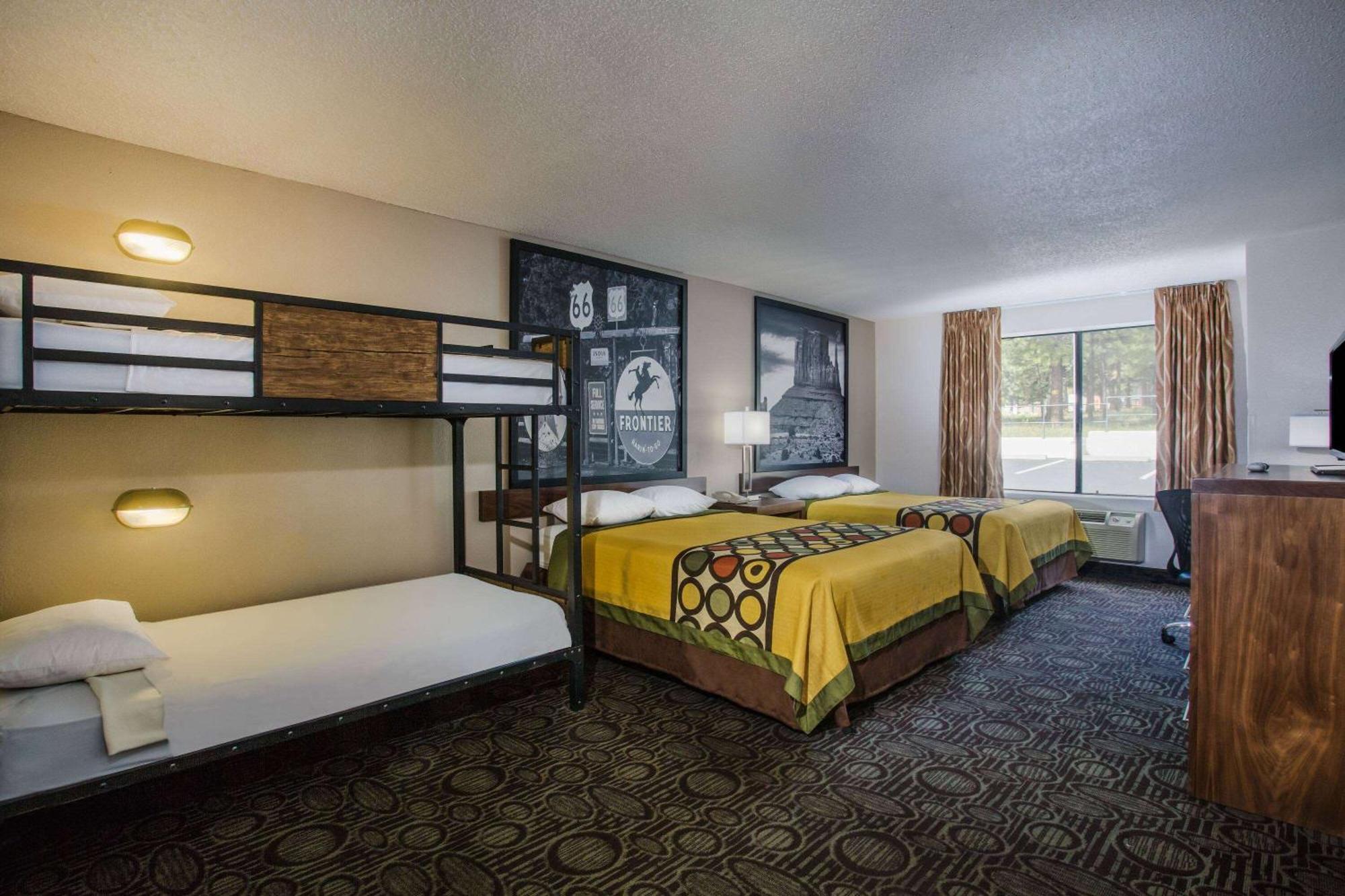 Studio Suite Two Queen Beds Bunk Bed Non-Smoking,1275374440:JPEG