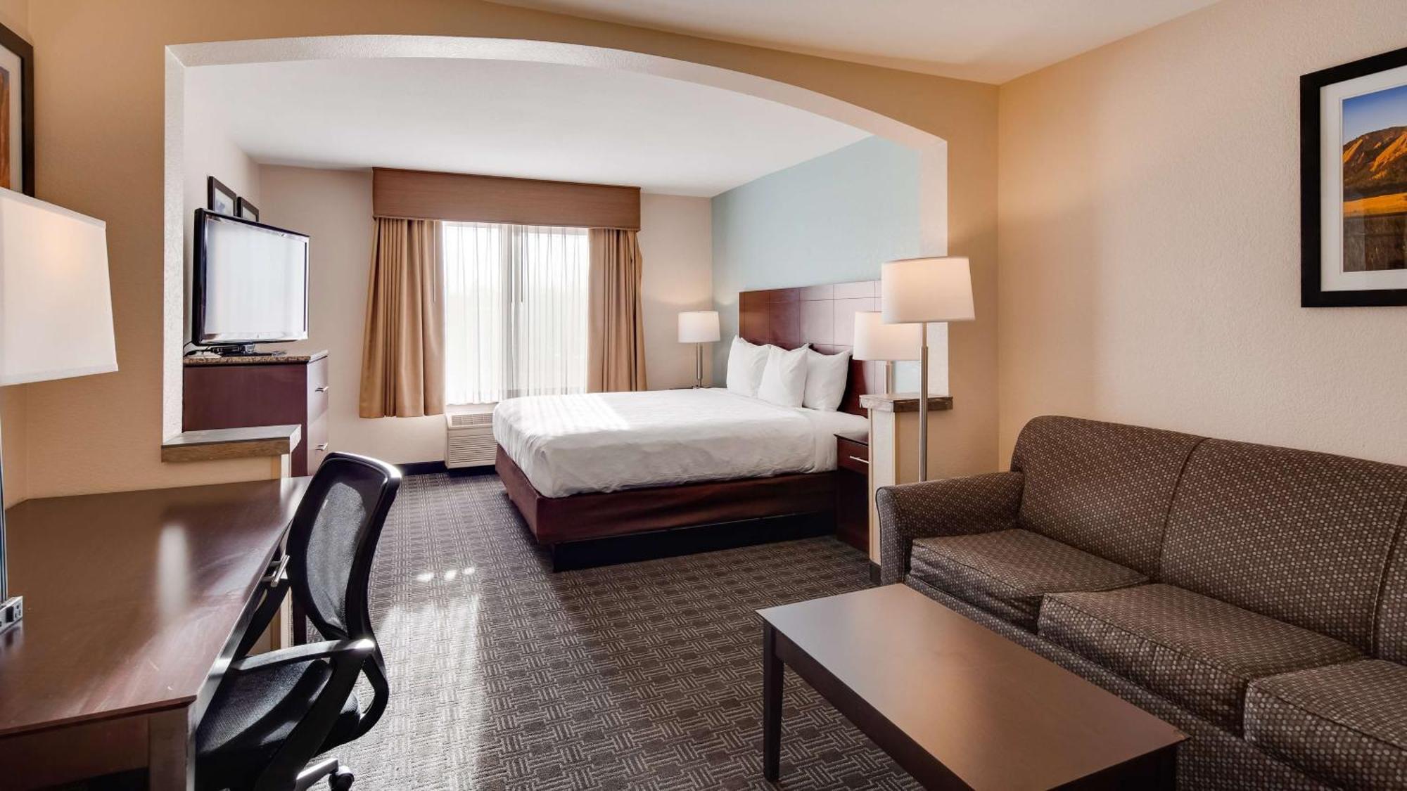 King Suite with Sofa Bed - Non-Smoking