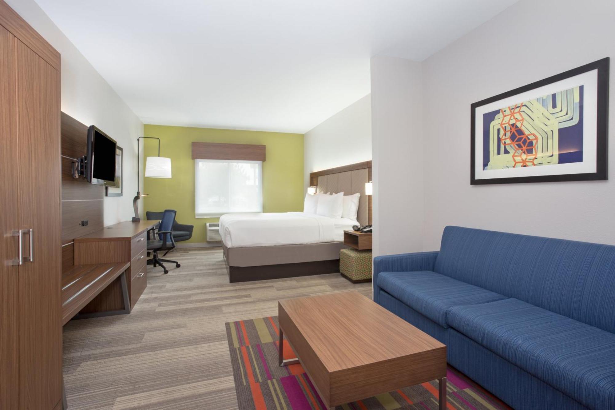 One-Bedroom King Suite with Sofa Bed