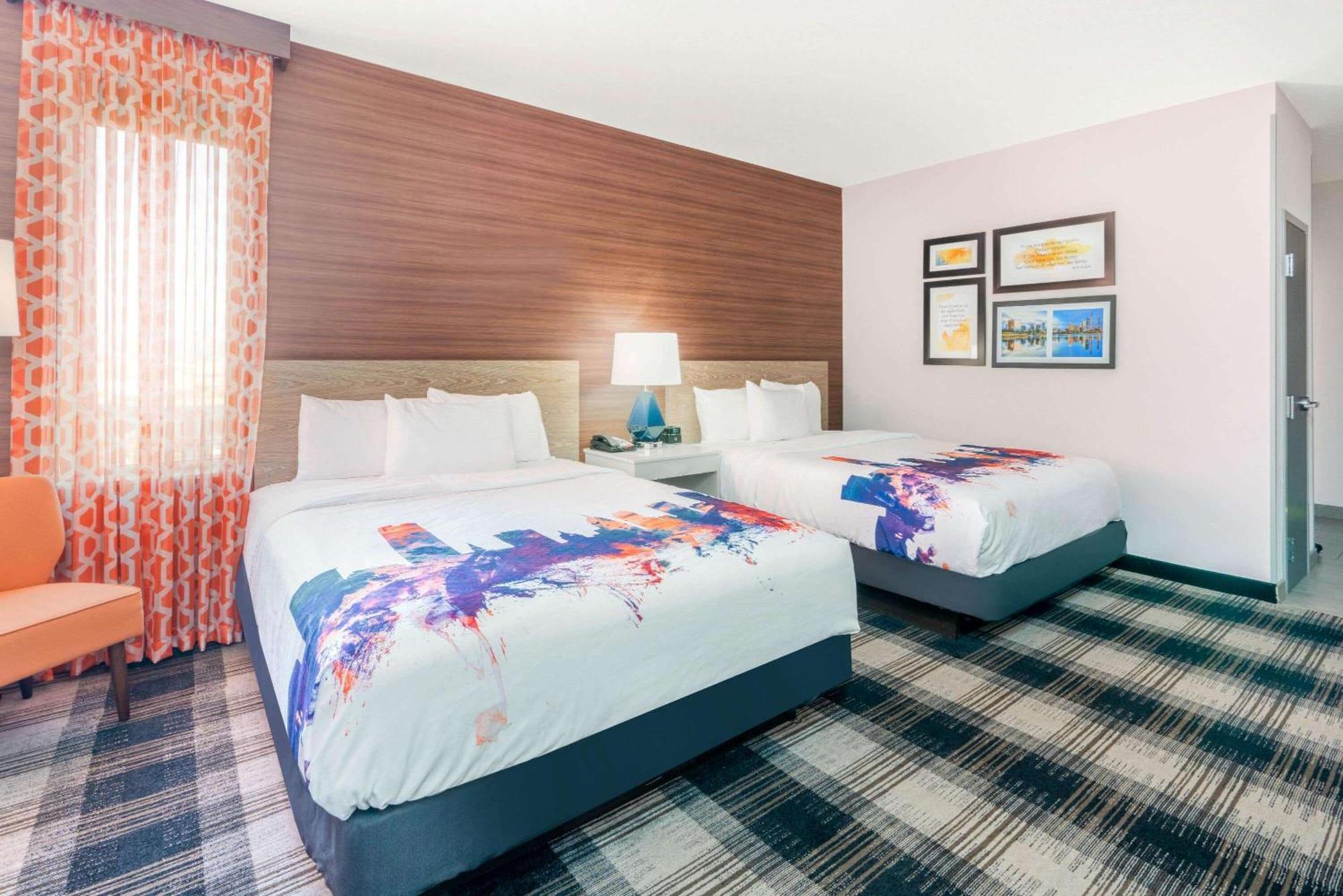 Queen Room with Two Queen Beds - Mobility Access/Non-Smoking,1275875977:JPEG
