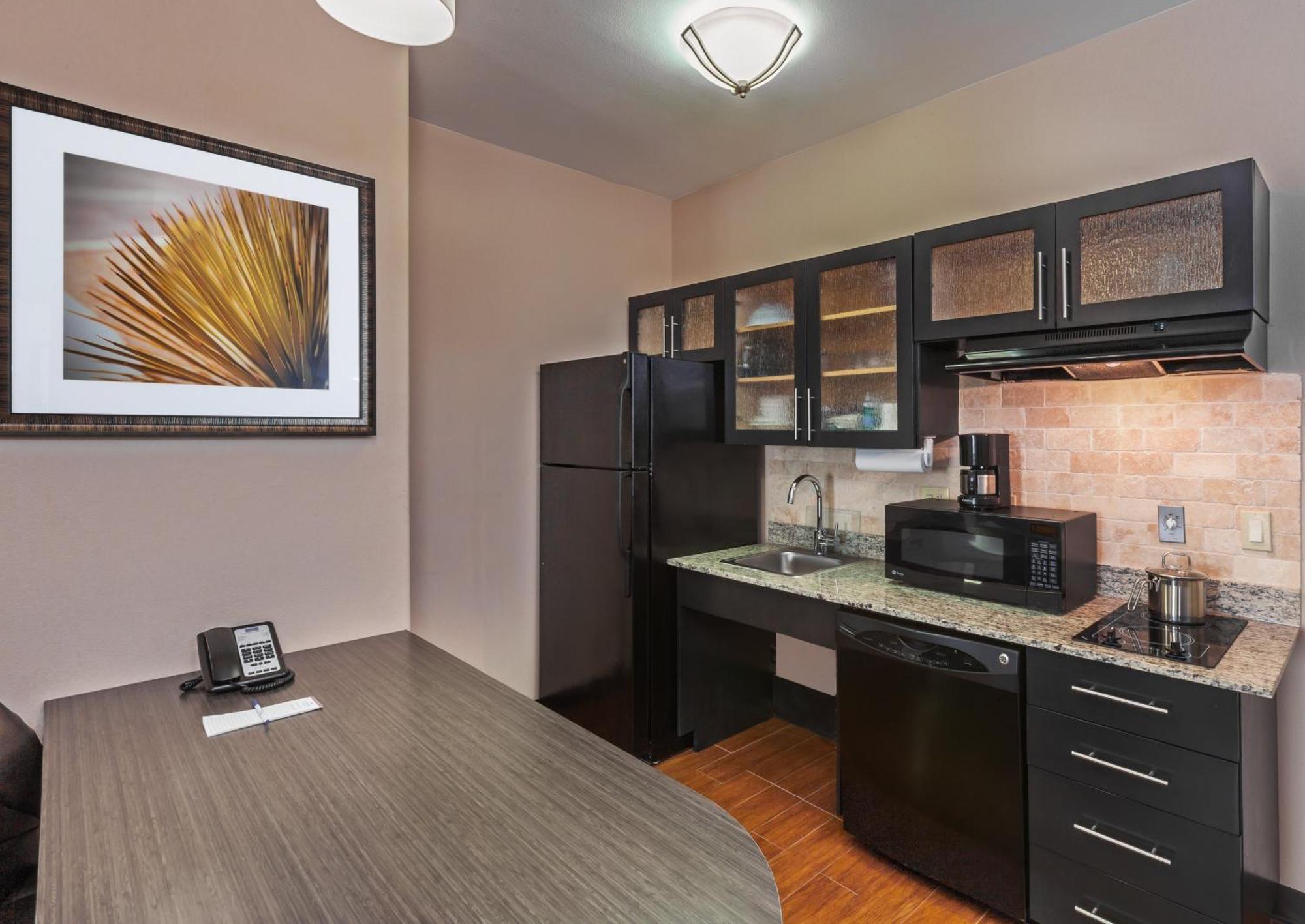 One-Bedroom King Suite with Sofa Bed - Disability Access