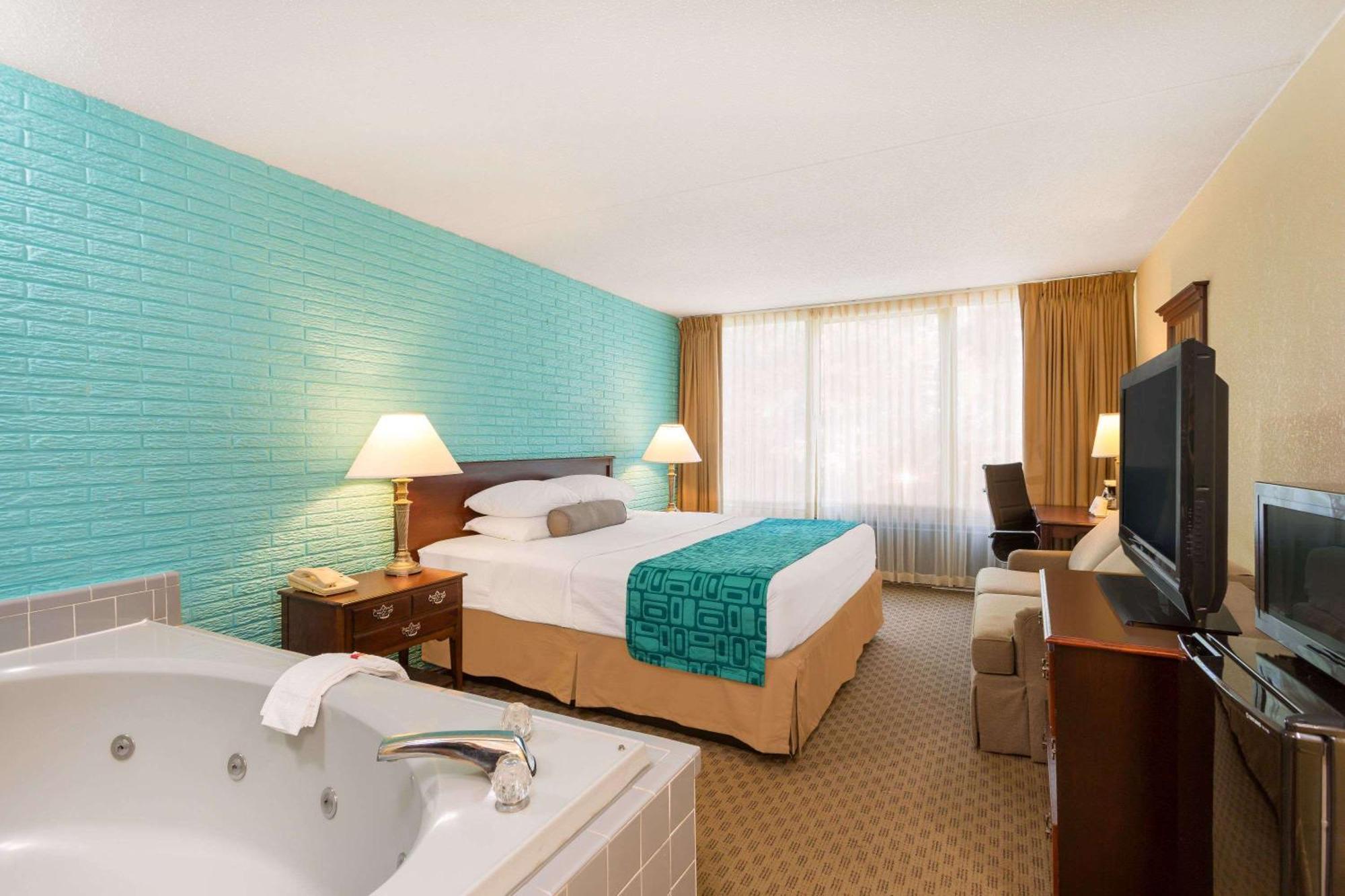 Deluxe King Room - Smoking