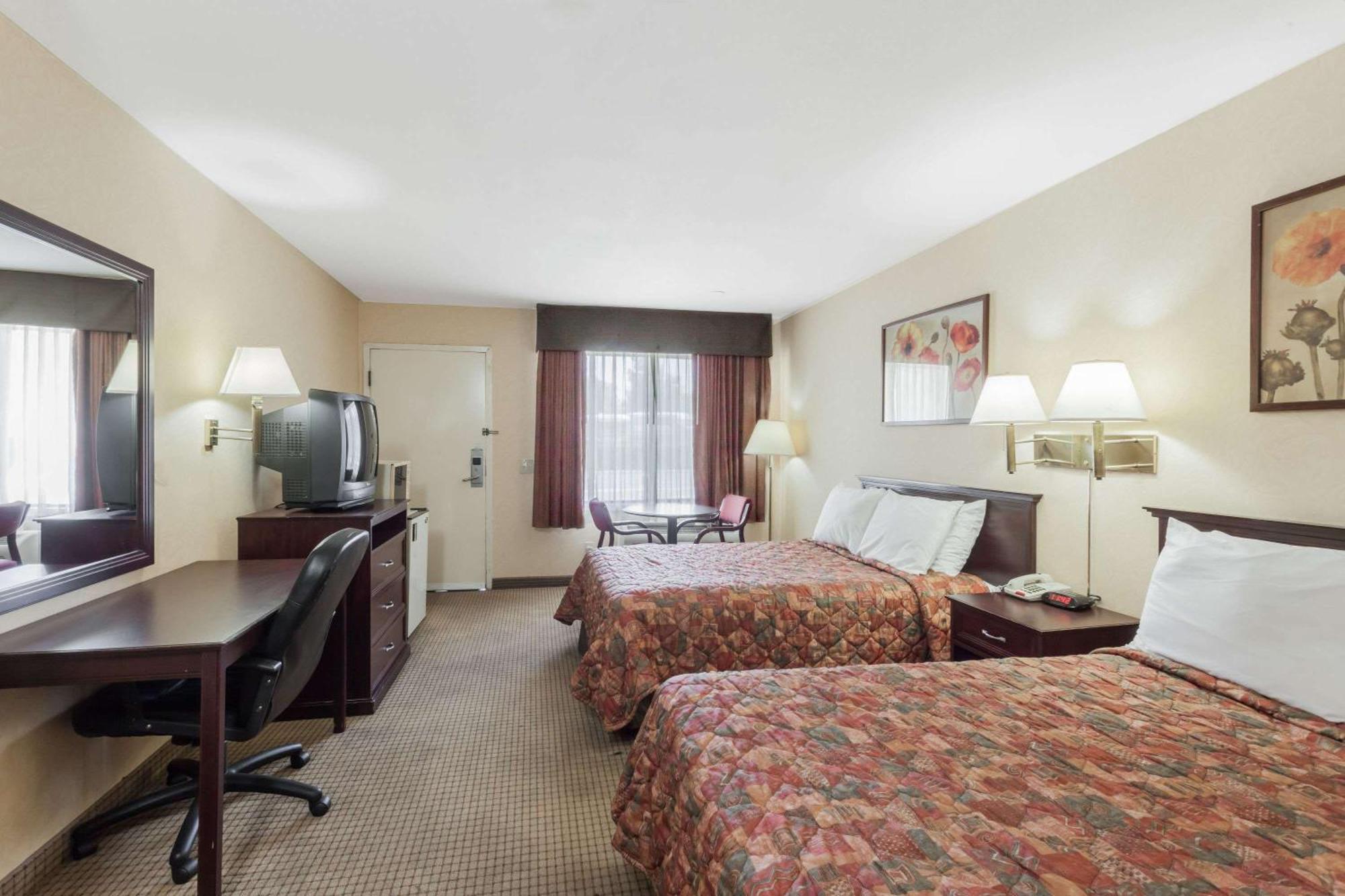 Two Double Beds - Non-Smoking
