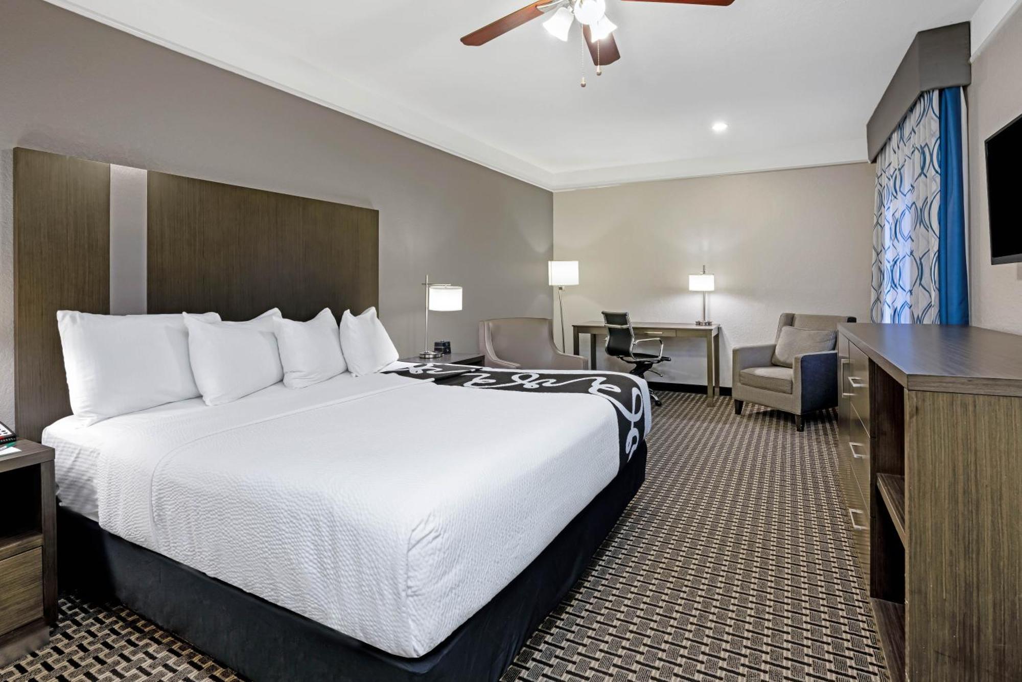 King Room - Non-Smoking