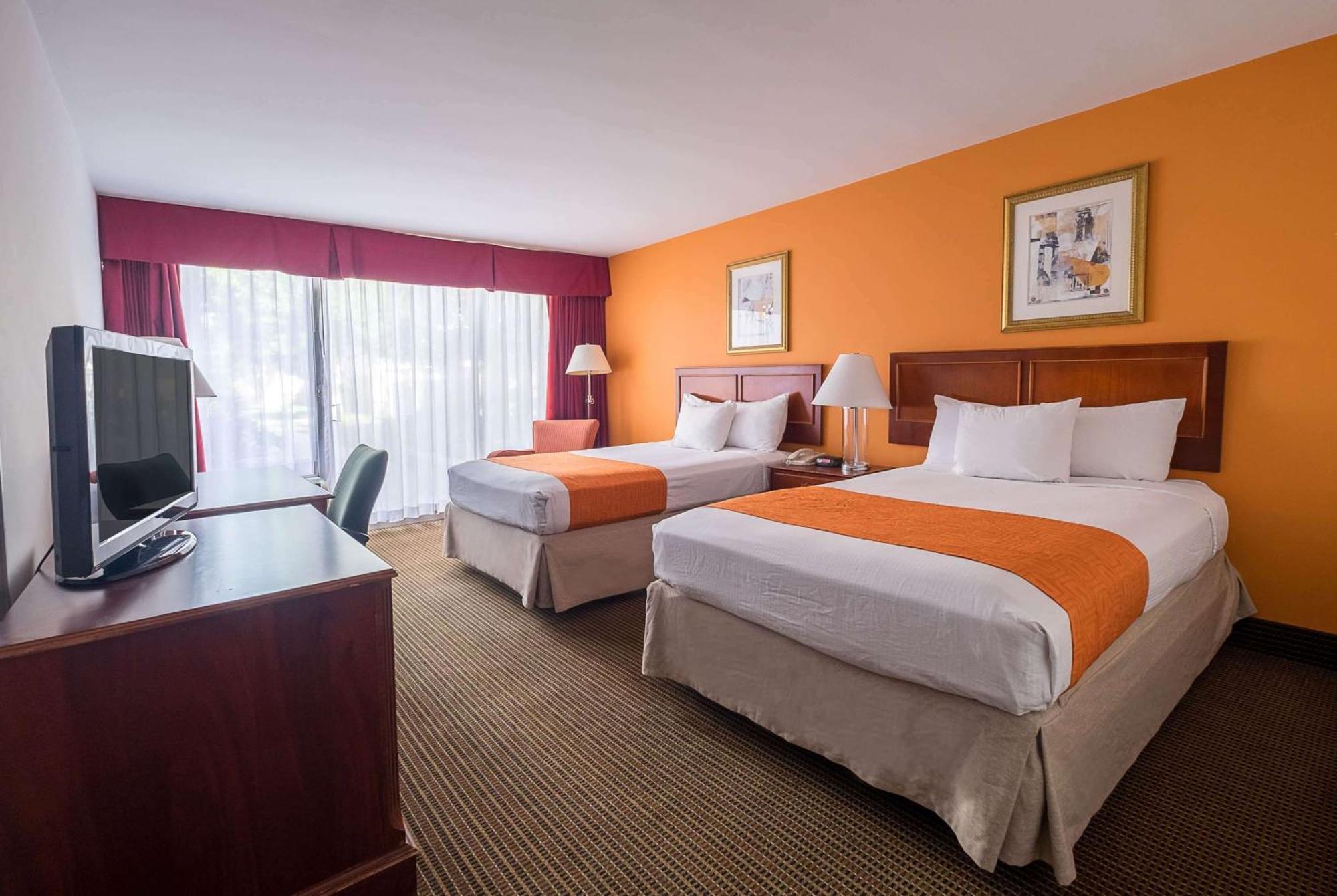 Double Room with Two Double Beds and Mobility/Hearing Impaired Access - Non-Smoking