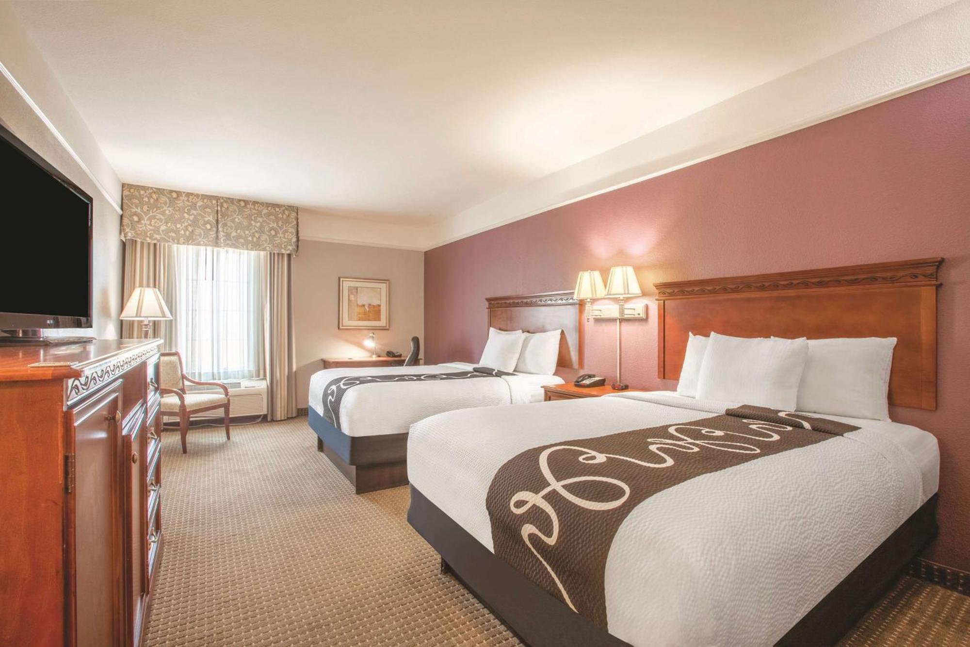 Queen Room with Two Queen Beds - Disability Access