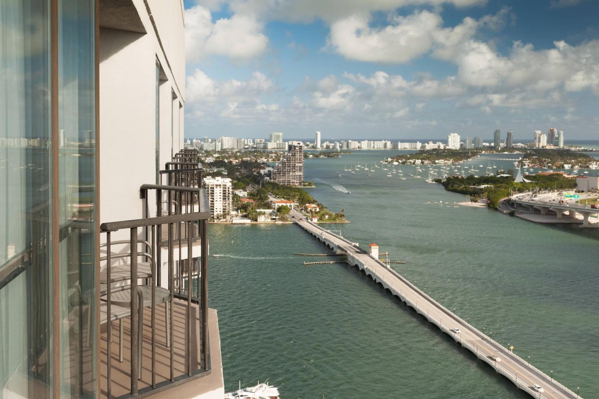 Queen Room with Two Queen Beds and Bay View and City View and Balcony,1552866700:JPEG