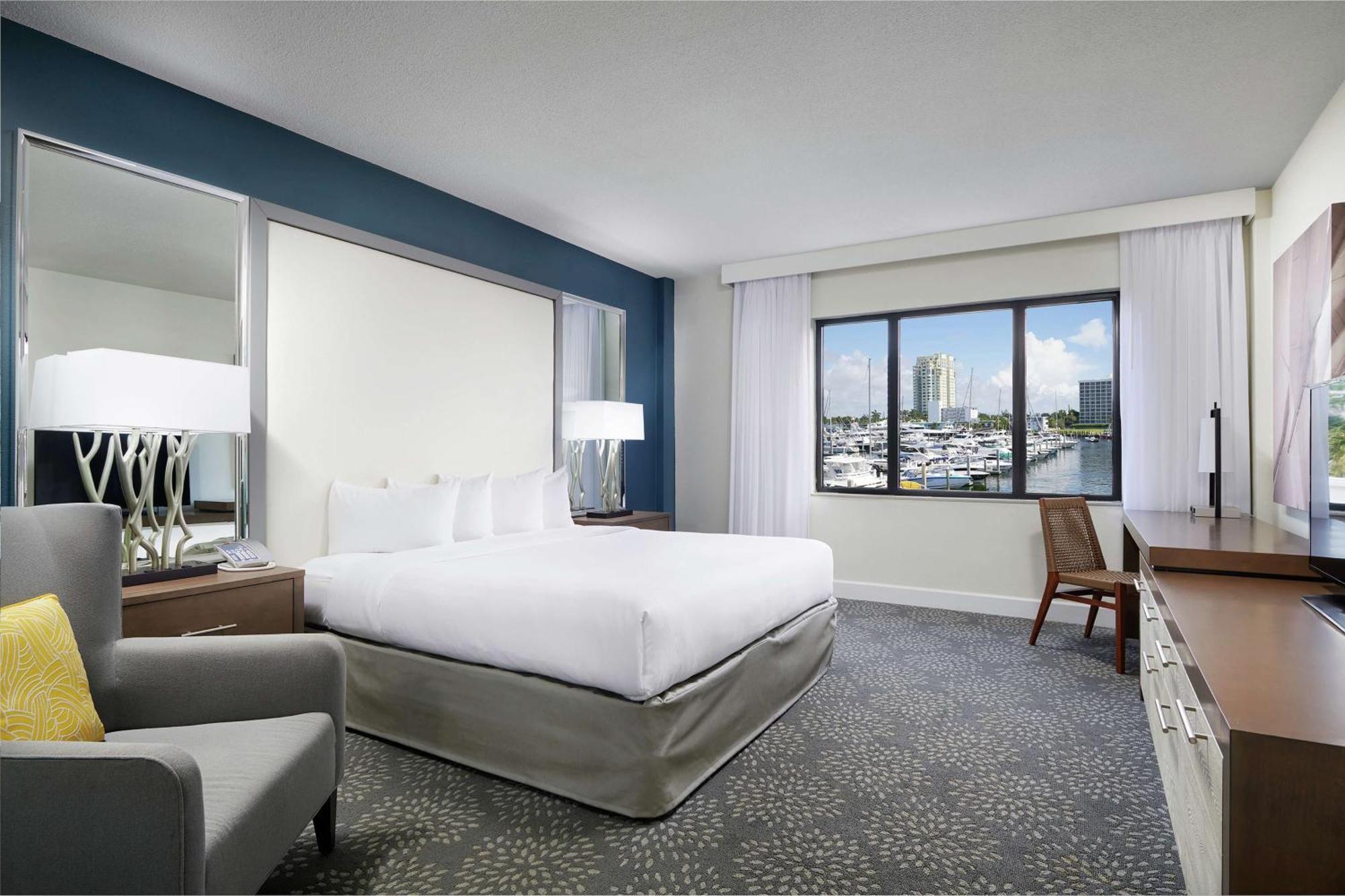 King Room with One King Bed and Marina View - Marina Building