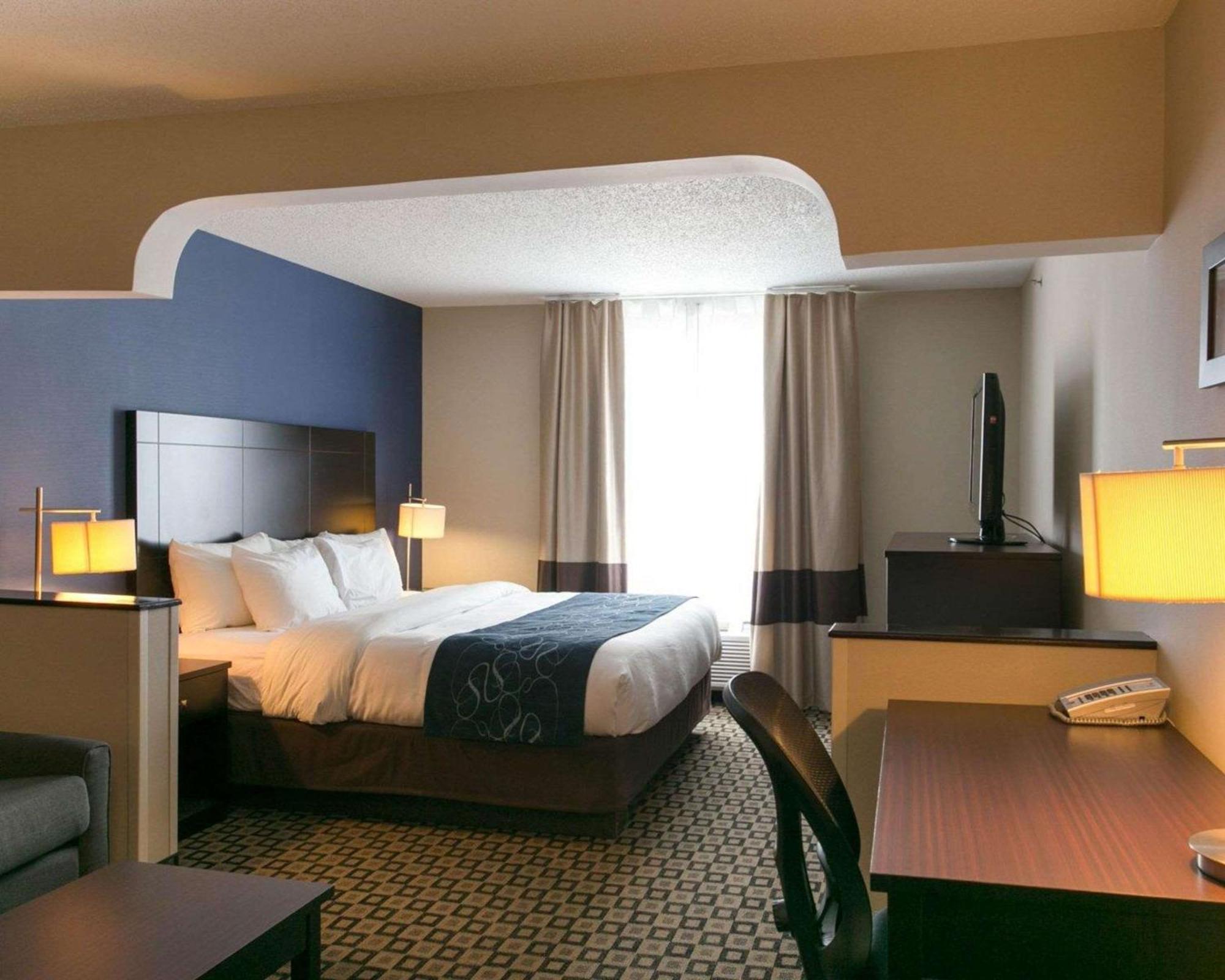 King Suite - Disability Access/Non-Smoking