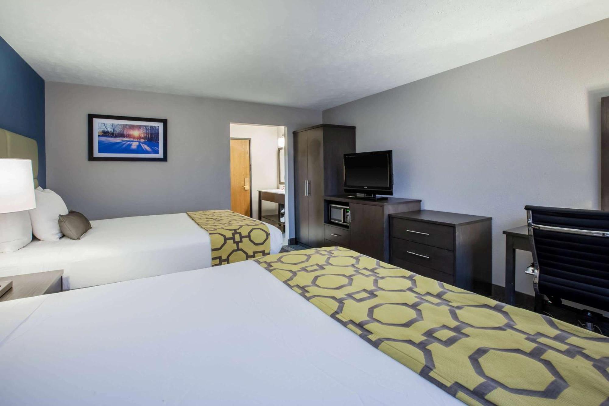 Queen Room with Two Queen Beds - Non-Smoking
